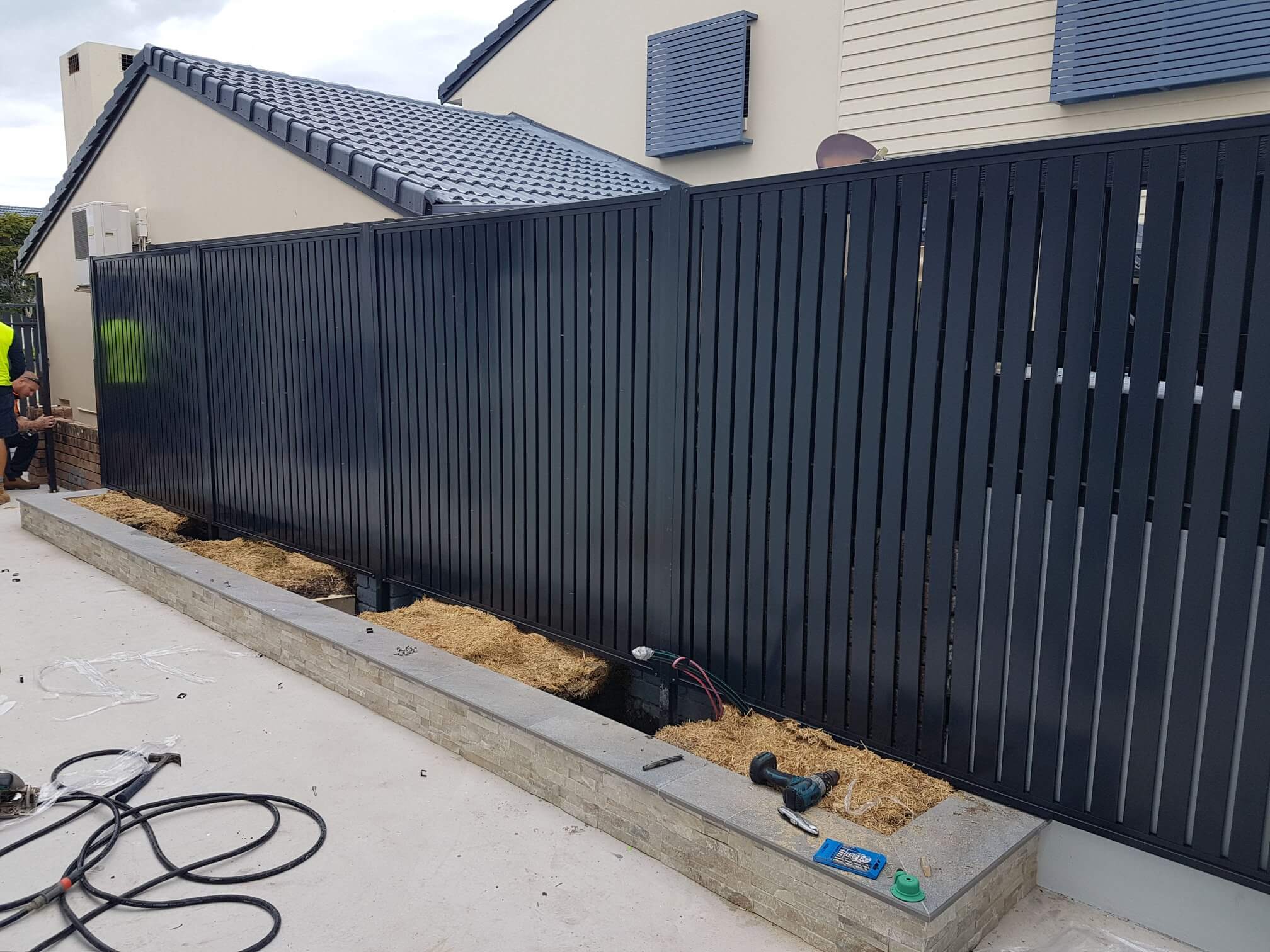 Electric Gate Repair in Encino, California